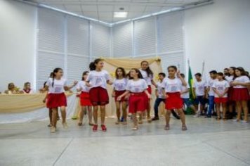 Foto - Formatura e Festa do Livro Escolas Municipais