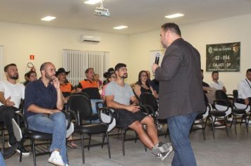 Foto - 1º ENCONTRO MUNICIPAL DE MICROEMPREENDEDORES ACONTECEU NO TIRO DE GUERRA EM CAJATI