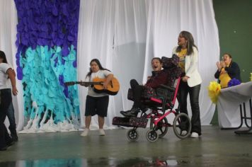 Foto - APAE CAJATI COMEMORA OS 25 ANOS DE EXISTÊNCIA NA PRAÇA DA BÍBLIA