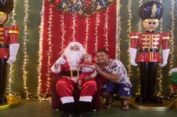 Foto - Movimento Natalino – Papai Noel e Ônibus Iluminado