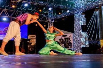 Foto - Espetáculo Disney e Gilberto Faria e banda