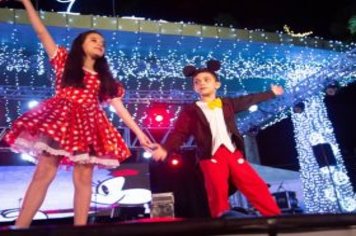 Foto - Espetáculo Disney e Gilberto Faria e banda