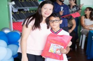 Foto - Formatura e Festa do Livro Escolas Municipais