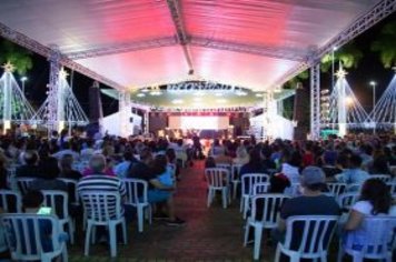 Foto - Espetáculo Disney e Gilberto Faria e banda