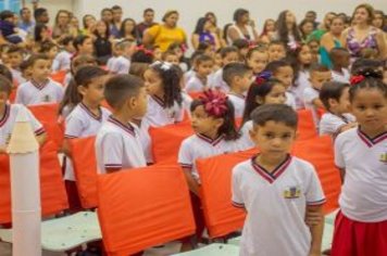 Foto - Formatura e Festa do Livro Escolas Municipais