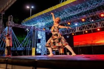 Foto - Espetáculo Disney e Gilberto Faria e banda