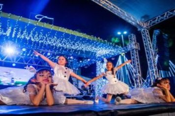 Foto - Espetáculo Disney e Gilberto Faria e banda