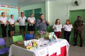 Foto - Entrega dos Kits Escolares