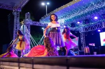 Foto - Espetáculo Disney e Gilberto Faria e banda