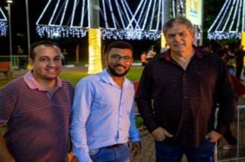 Foto - Espetáculo Disney e Gilberto Faria e banda