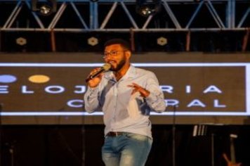 Foto - Espetáculo Disney e Gilberto Faria e banda