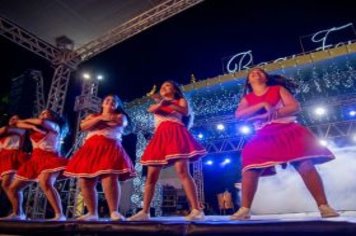 Foto - Espetáculo Disney e Gilberto Faria e banda