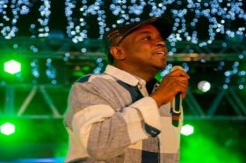 Foto - Espetáculo Disney e Gilberto Faria e banda