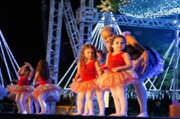 Foto - Espetáculo Disney e Gilberto Faria e banda