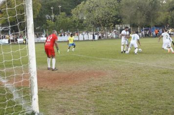 Foto - JOGO COMEMORATIVO COM EX-CRAQUES DA SELEÇÃO BRASILEIRA- CAJATI, 31 ANOS