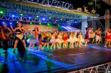 Foto - Espetáculo Disney e Gilberto Faria e banda