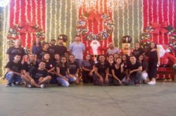 Foto - Movimento Natalino – Papai Noel e Ônibus Iluminado