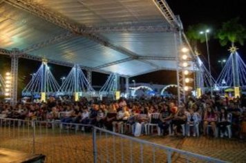 Foto - Espetáculo Disney e Gilberto Faria e banda