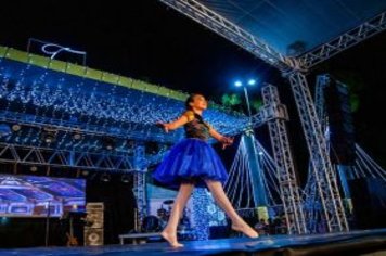 Foto - Espetáculo Disney e Gilberto Faria e banda