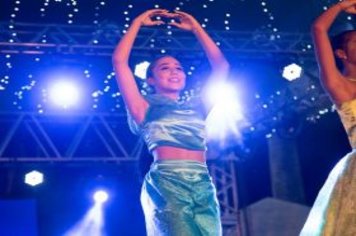 Foto - Espetáculo Disney e Gilberto Faria e banda