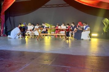 Foto - PAIXÃO DE CRISTO EMOCIONA CERCA DE 1500 MIL PESSOAS NA PRAÇA DA BÍBLIA