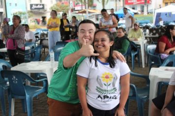 Foto - APAE CAJATI COMEMORA OS 25 ANOS DE EXISTÊNCIA NA PRAÇA DA BÍBLIA