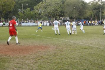 Foto - JOGO COMEMORATIVO COM EX-CRAQUES DA SELEÇÃO BRASILEIRA- CAJATI, 31 ANOS