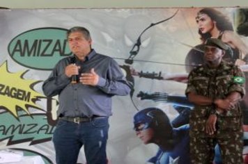 Foto - Entrega dos Kits Escolares