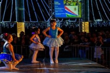 Foto - Espetáculo Disney e Gilberto Faria e banda