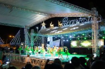 Foto - Espetáculo Disney e Gilberto Faria e banda