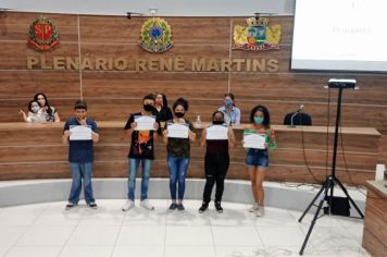 Alunos do Prospera Jovem 2020 foram diplomados nesta quarta-feira na Câmara Municipal de Cajati