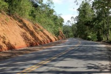 Prefeitura de Cajati investe em melhorias na estrada Takashi Fukuda  