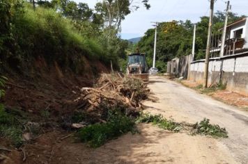 Serviços Municipais realiza a limpeza da estrada do Timbuva