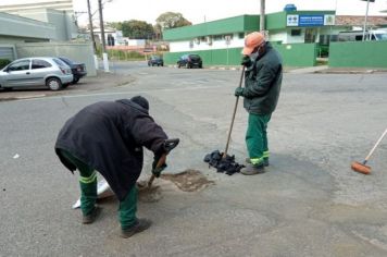 Prefeitura de Cajati realiza a operação tapa buraco no município