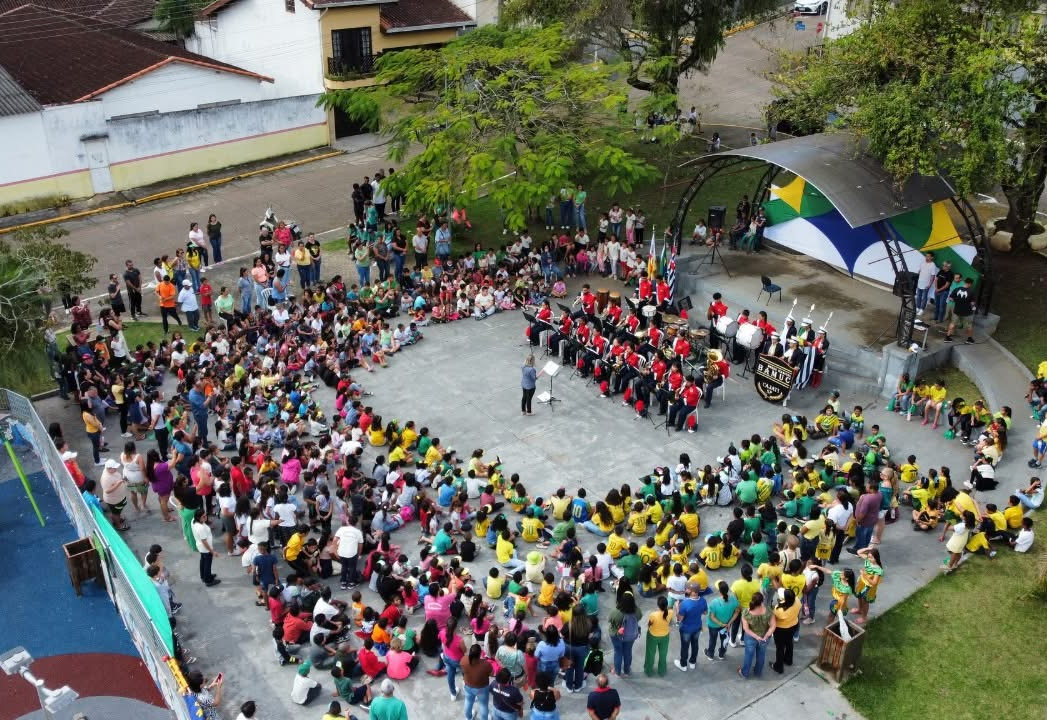 BANDA MUNICIPAL PARTICIPOU DAS COMEMORAÇÕES DA SEMANA DA PÁTRIA EM ELDORADO-SP