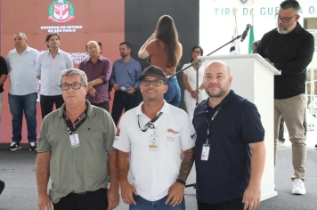Foto - Prefeitura de Cajati inaugura CREAS, Conselho Tutelar, UBS Parafuso e Delegacia da Mulher e realiza a entrega do Selo de Qualidade de Turismo e mais 142 Títulos de Regularização Fundiária 