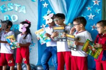 Foto - Formatura e Festa do Livro Escolas Municipais