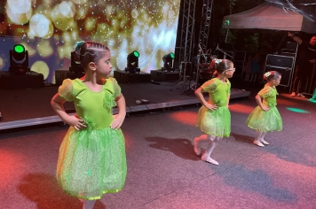 Foto - Espetáculo Ballet Arabesco 