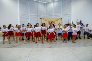 Foto - Formatura e Festa do Livro Escolas Municipais