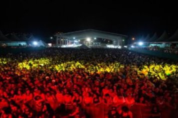 Foto - Shows com Zezé Di Camargo e Luciano e Thiago & Emerson