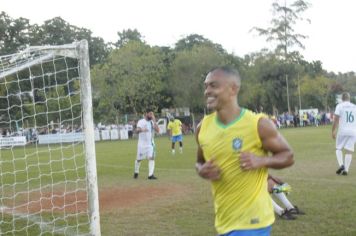 Foto - JOGO COMEMORATIVO COM EX-CRAQUES DA SELEÇÃO BRASILEIRA- CAJATI, 31 ANOS