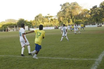 Foto - JOGO COMEMORATIVO COM EX-CRAQUES DA SELEÇÃO BRASILEIRA- CAJATI, 31 ANOS