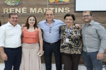 Foto - Entrega de Títulos de Regularização Fundiária - Bairro Parafuso