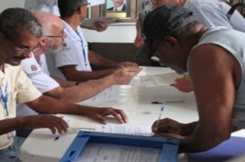 Foto - Entrega de Títulos de Regularização Fundiária - Bairro Parafuso