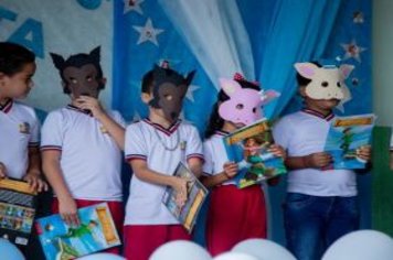 Foto - Formatura e Festa do Livro Escolas Municipais