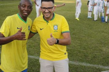 Foto - JOGO COMEMORATIVO COM EX-CRAQUES DA SELEÇÃO BRASILEIRA- CAJATI, 31 ANOS