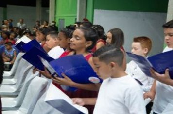Foto - Formatura e Festa do Livro Escolas Municipais