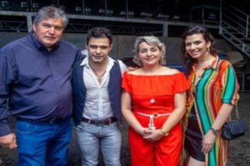 Foto - Shows com Zezé Di Camargo e Luciano e Thiago & Emerson