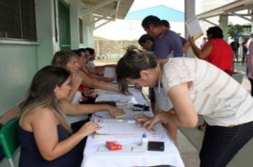 Foto - Entrega de Títulos de Regularização Fundiária
