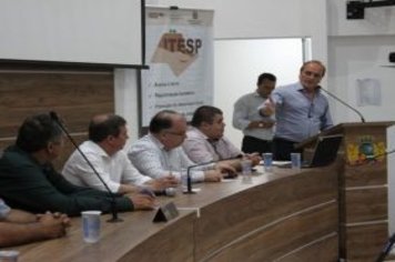 Foto - Entrega de Títulos de Regularização Fundiária - Bairro Parafuso